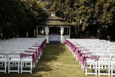 Greenwoods Hotel & Spa wedding Essex Recommended wedding photographers